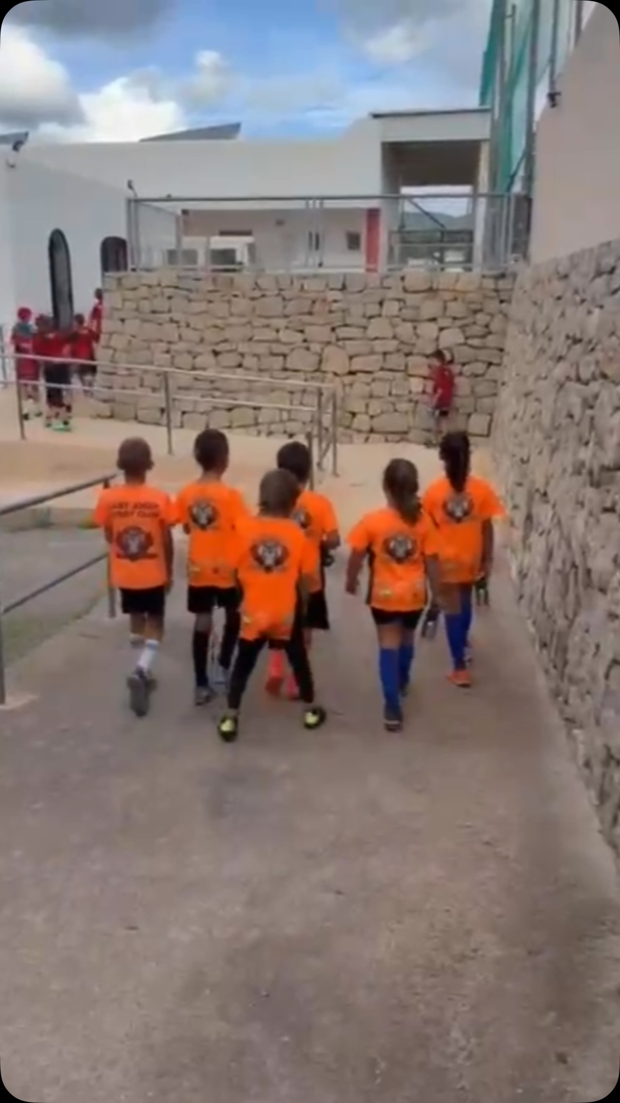 Resumen de su primer rugby day de ayer en San Carlos, equipo organizador Santa Eularia! 